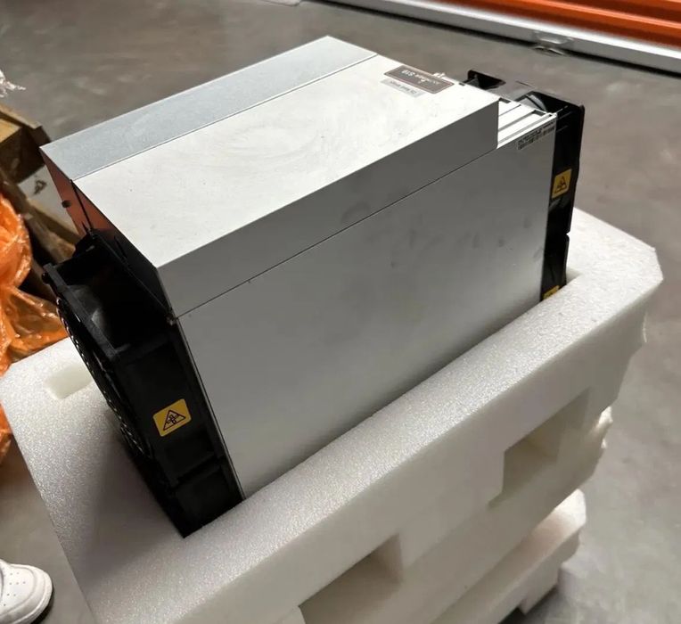 Асик майнер Asic Antminer S19j Pro 104 Th/s