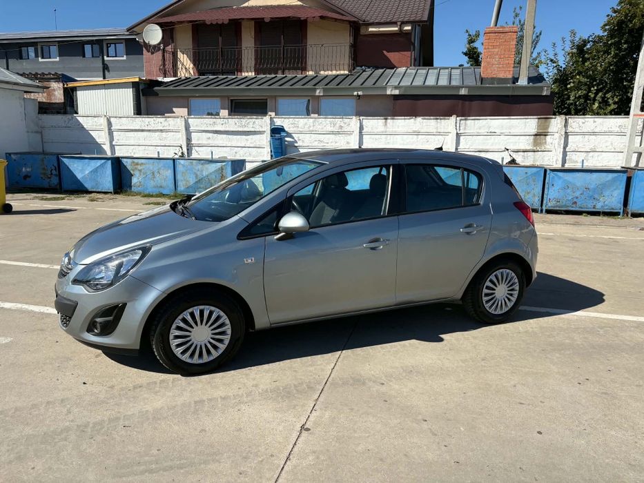 Vând Opel Corsa D