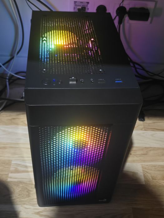 Спешна продажба компютър i5-11400f, 16gb ram, rx 580 8gb
