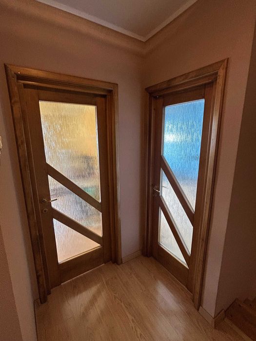 Usi de interior din lemn de tei si sticla ornament