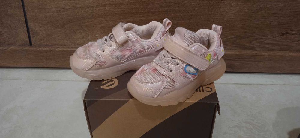 Маратонки за момиче, №23