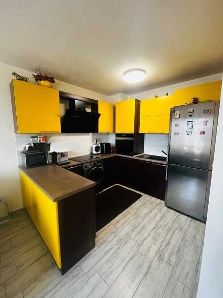 Продава се Тристаен апартамент в Пловдив, Кючук Париж - 90 кв.м за 1134 €/кв.м - Снимка #2