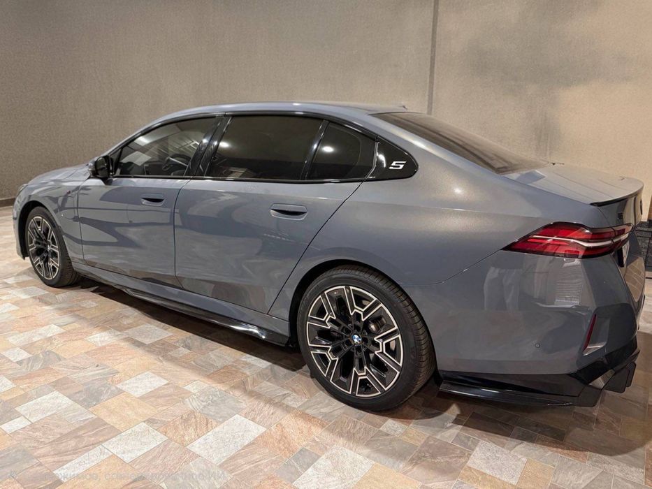 BMW i5 35L dop paket 2025 йил