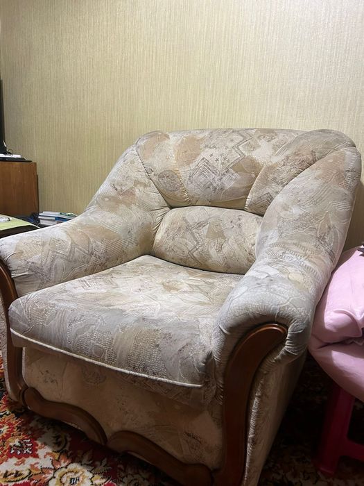 Диван +    кресло