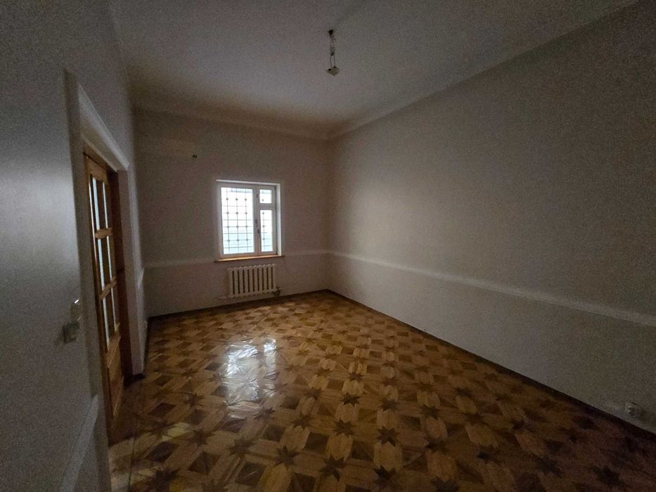 Сдается в аренду в центре города участок возможно под офис Ракатбоши