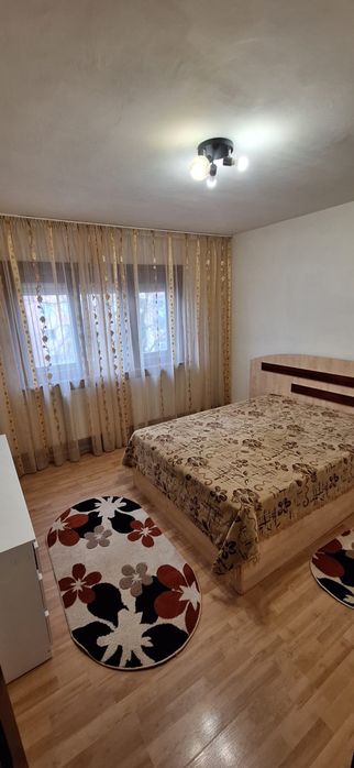 Închiriez apartament Craiova cartier 1 Mai