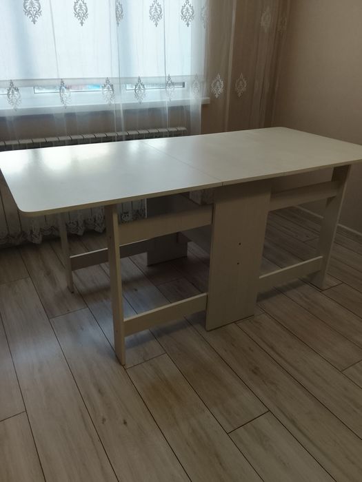 Продам стол-книжка