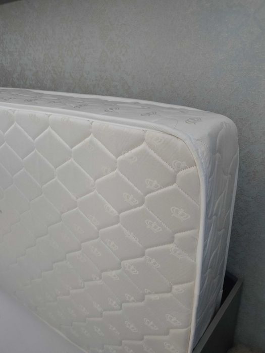 Продам Матрас детский 90*180