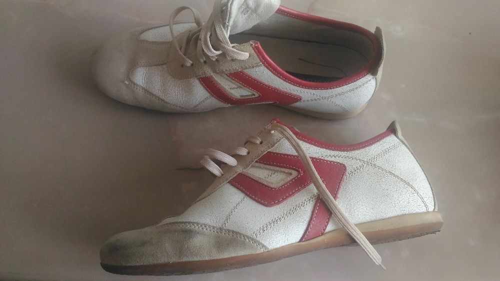 Adidasi unisex, din piele