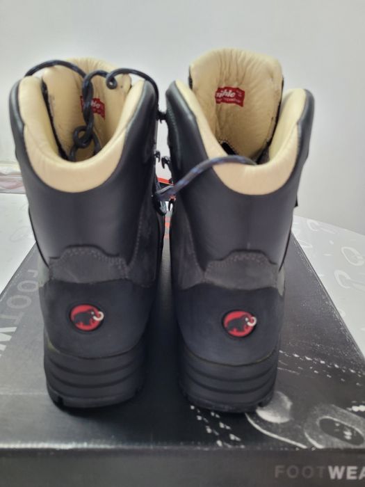 Mammut goretex barbati