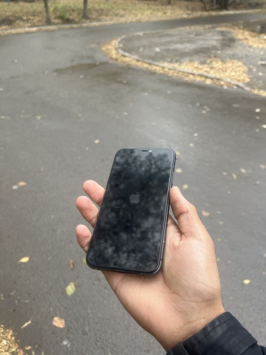 IPhone 11 64/74.