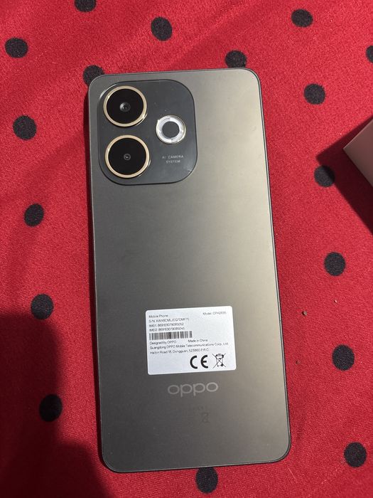 Se vinde telefon OPPO A5 Pro 5G