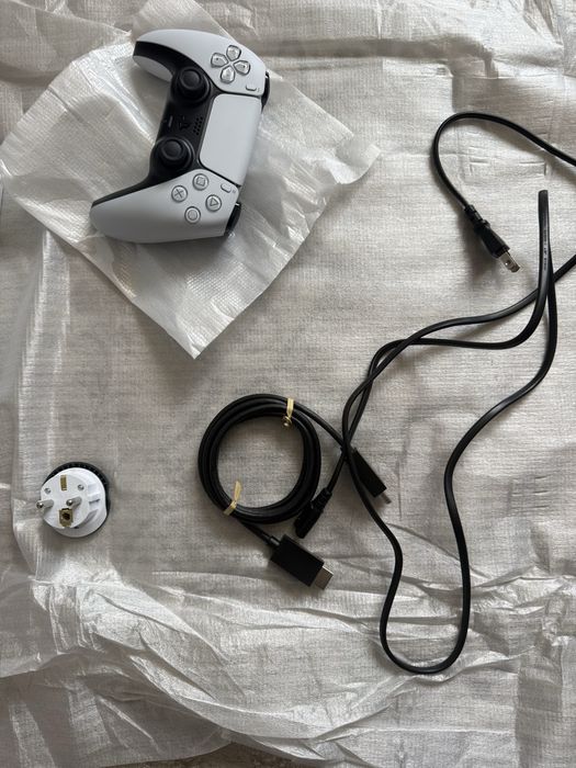 Playstation 5 почти новая