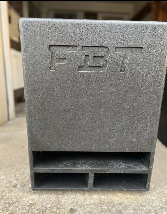 2 buc FBT Maxx 10sa, Subwoofer amplificat 900 W