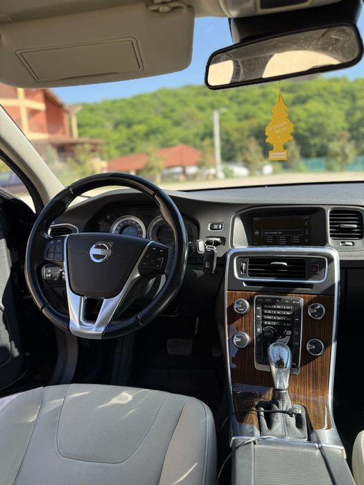 Volvo S60 D3 2.0 diesel Automat