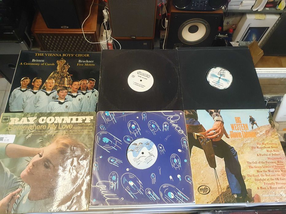 Грамофонни плочи По 25лв./бр. В отлично състояние. Lionel Richie, Elv