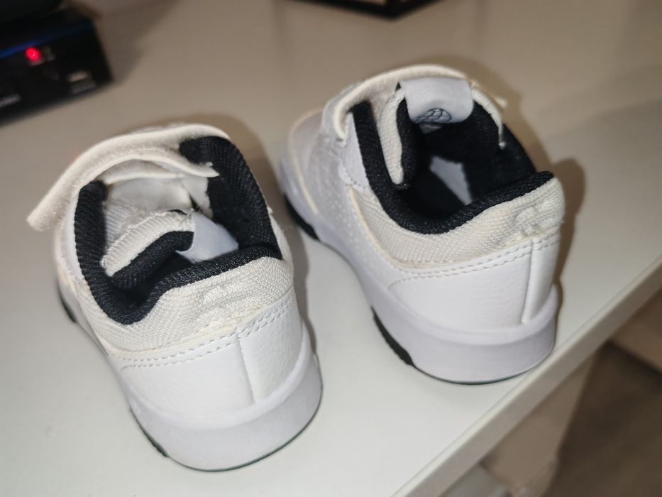 Adidas copii mărimea 22