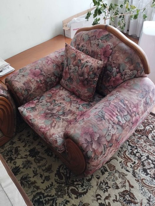 Дивани и фотьойл парен бук италианска