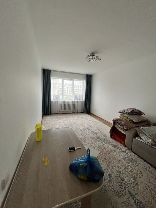 Большой ковёр ,в отличном состоянии