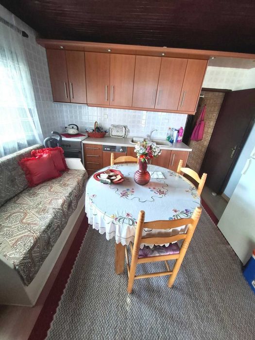 Продава къща 140м2 с изглед към морето с двор 264м2 Аспровалта, Гърция