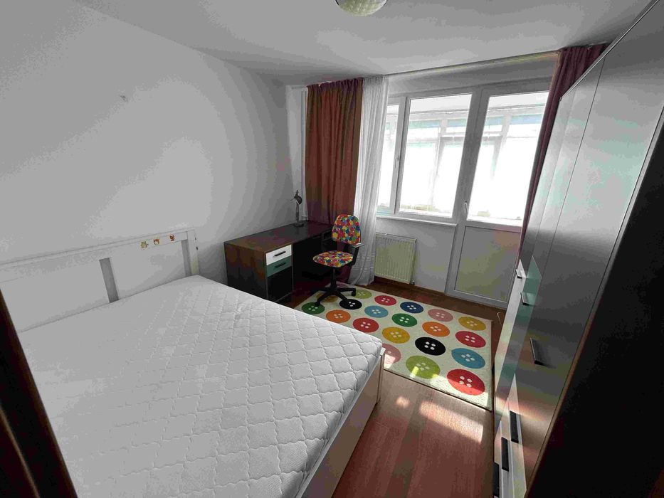 Vand Apartament 3 camere