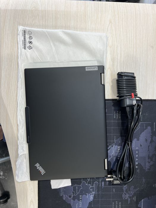 Продавам чисто нов лаптоп Lenovo x13 gen 5 - 2 в 1