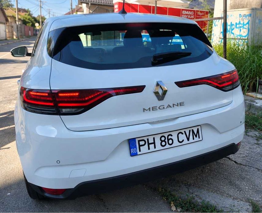 RENAULT Megane 2020 — imagine 2