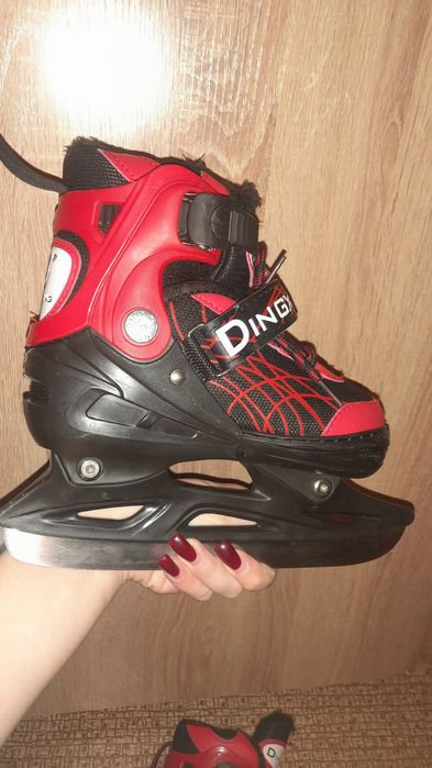 Продам детские коньки