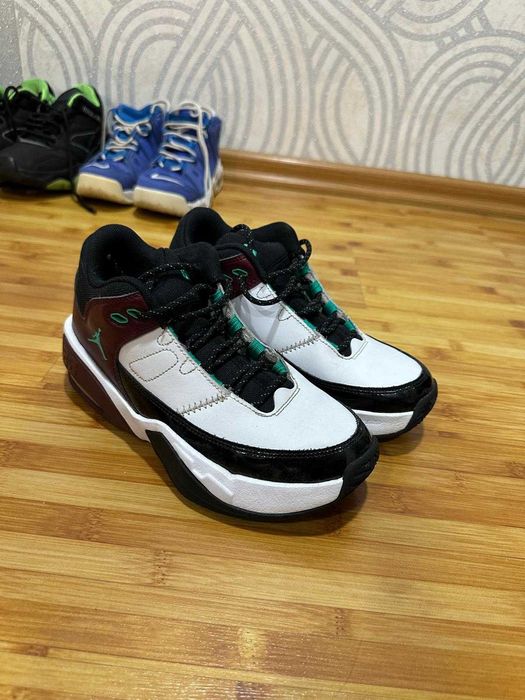 Papuci Casual și Sport