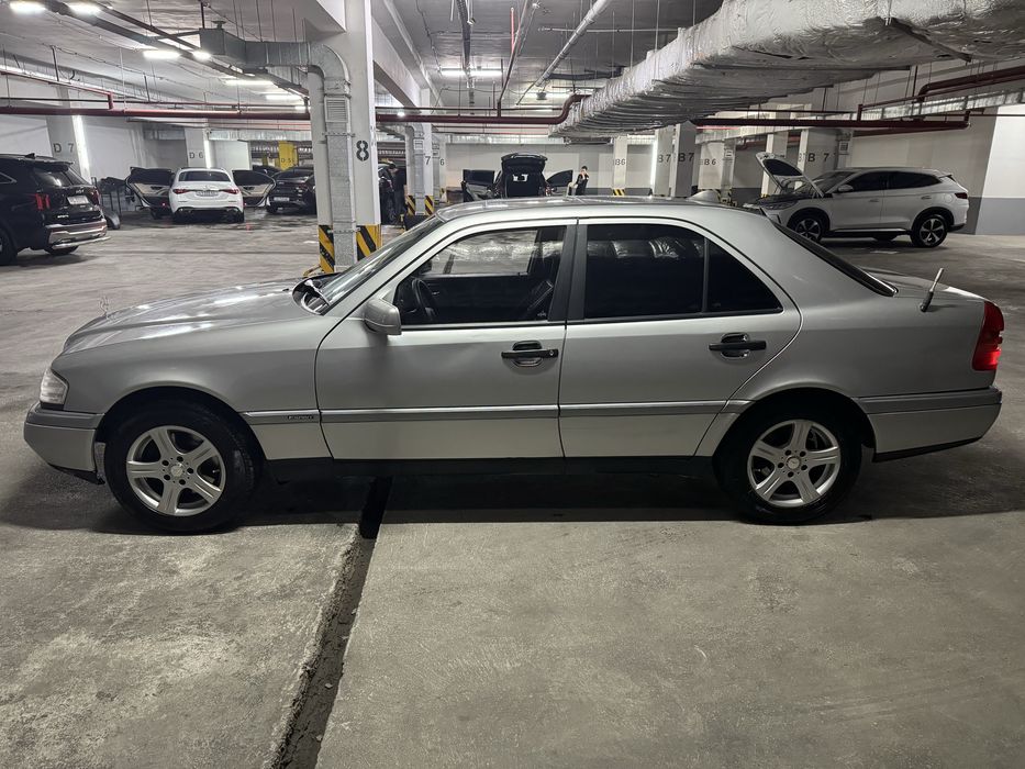 Mercedes benz W202 (М111 1.8L)/Метан/Бензин