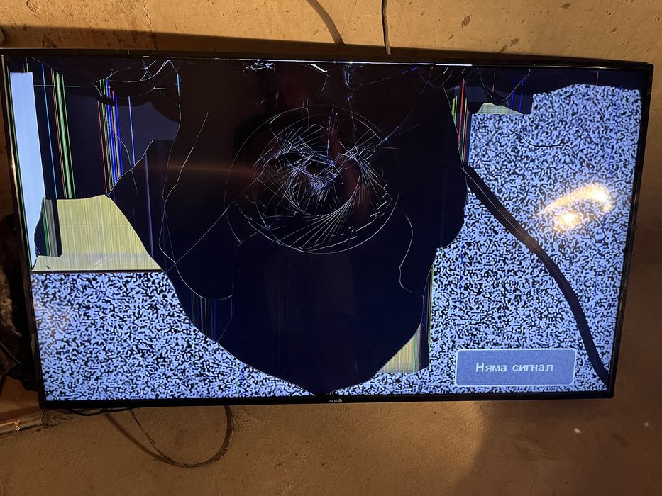 Два Телевизора Arielli 50