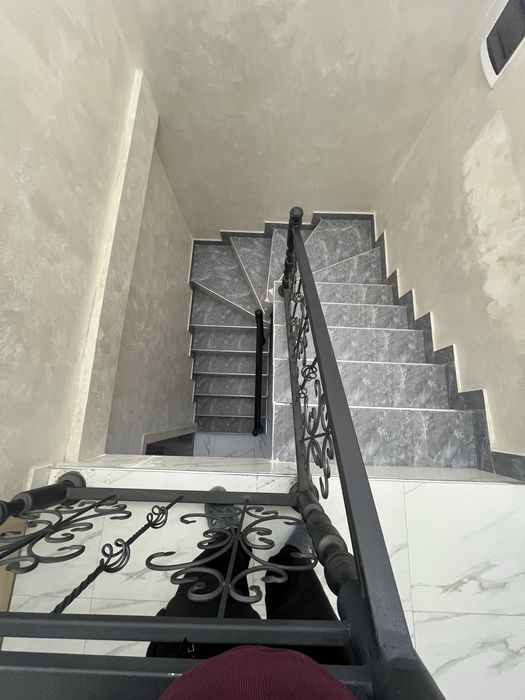 Сдается  3-х  уровневый дом иностранцам