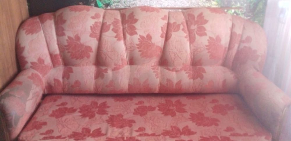 Отдам бесплатно диван