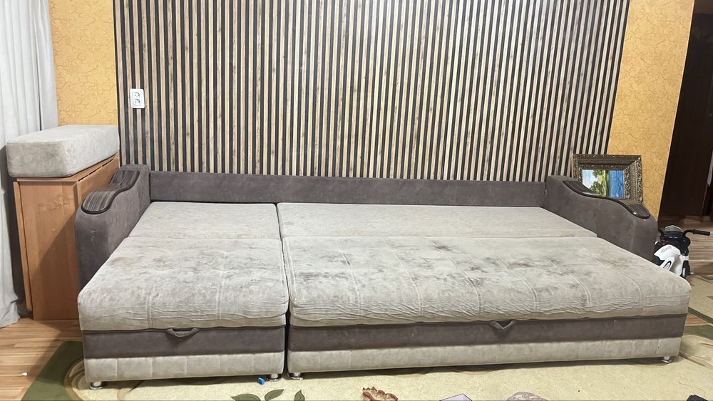 Диван в хорошем состоянии