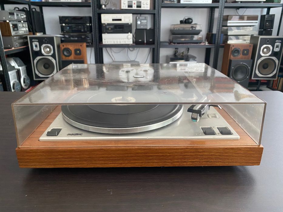 Vintage грамофон Philips