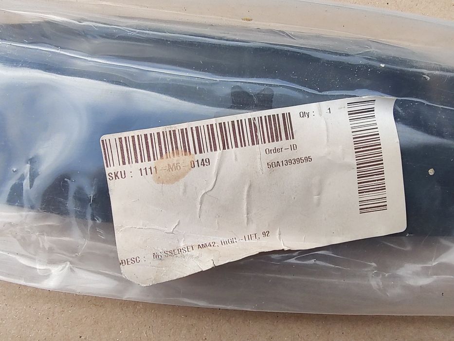 Cutite tractor gazon