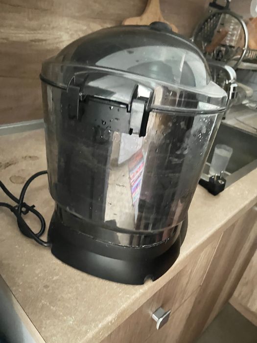 Кафемашина за мляно кафе Delongi в отлично състояние