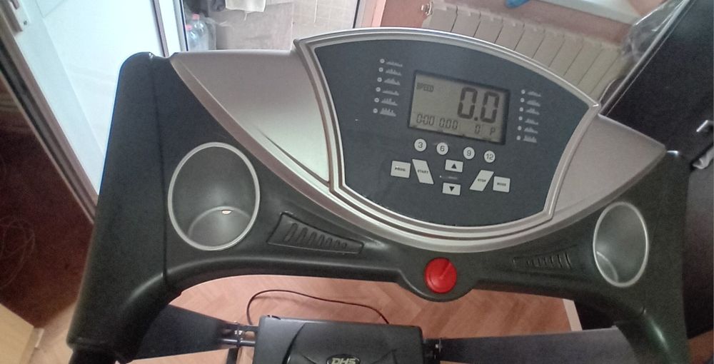 Bandă alergat electrică  DHS