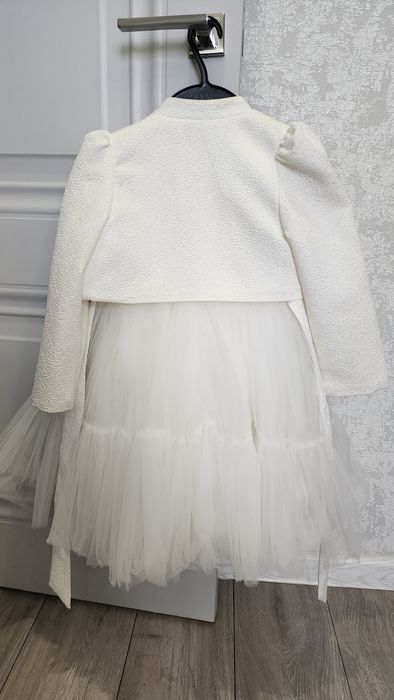 Платье на девочек от 4 лет