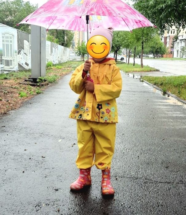 Продам комплект куртка и штаны