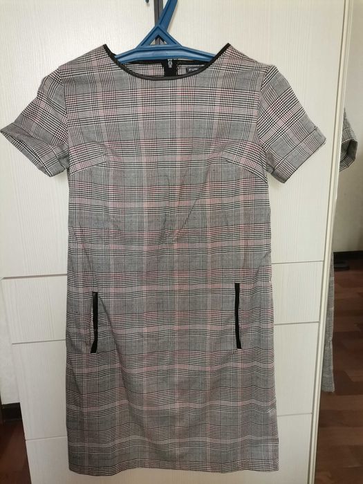 Продам костюм, платья