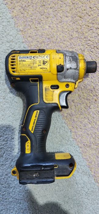 DeWalt DCF886 Impact