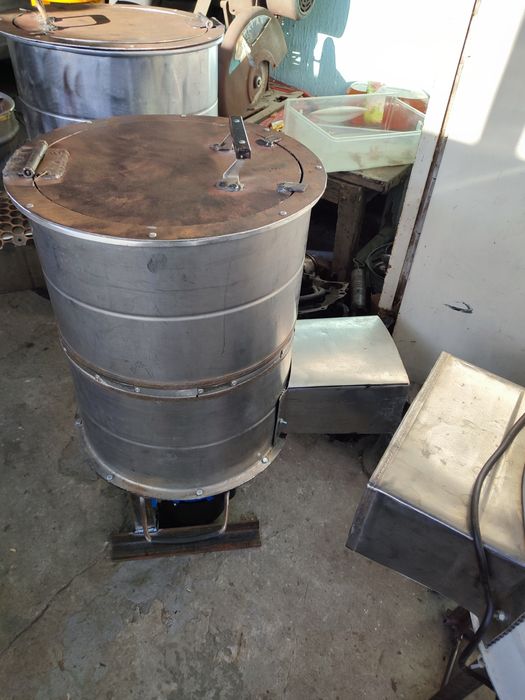 Сенорезка- дробилка на 220