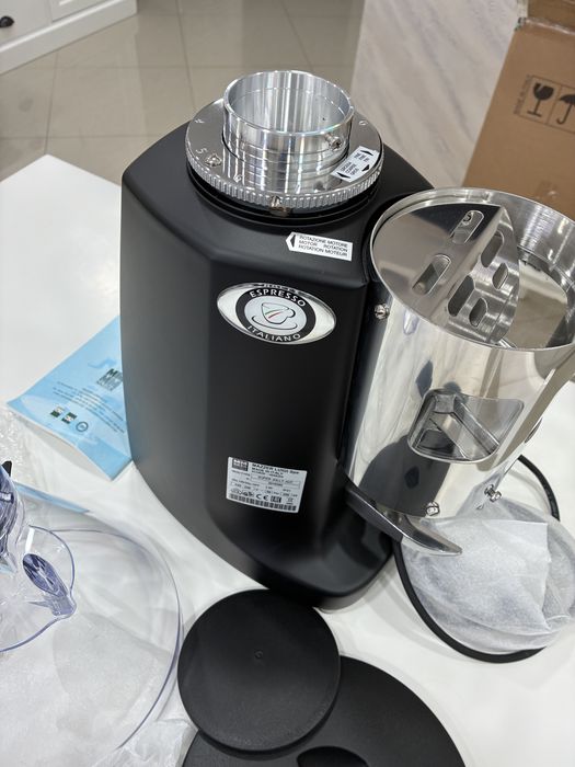 Rasnita cafea profesionala Mazzer super jolly Automatic noua vand