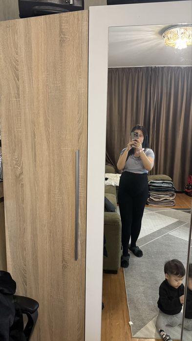 Шкаф и комод с зеркалом