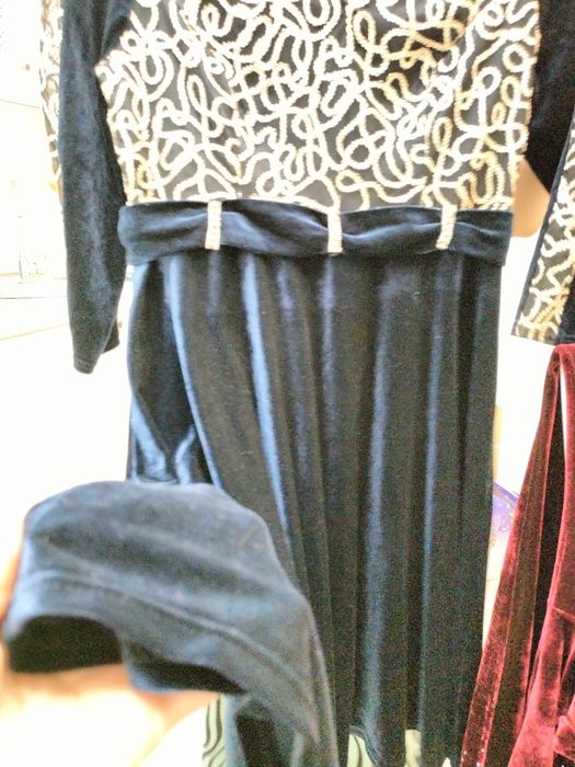 Женская платья велюр.