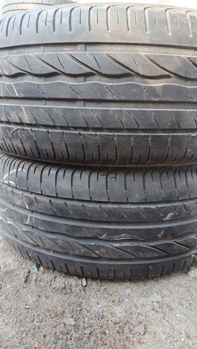 Бриджстоун 215/45/16 пара лето