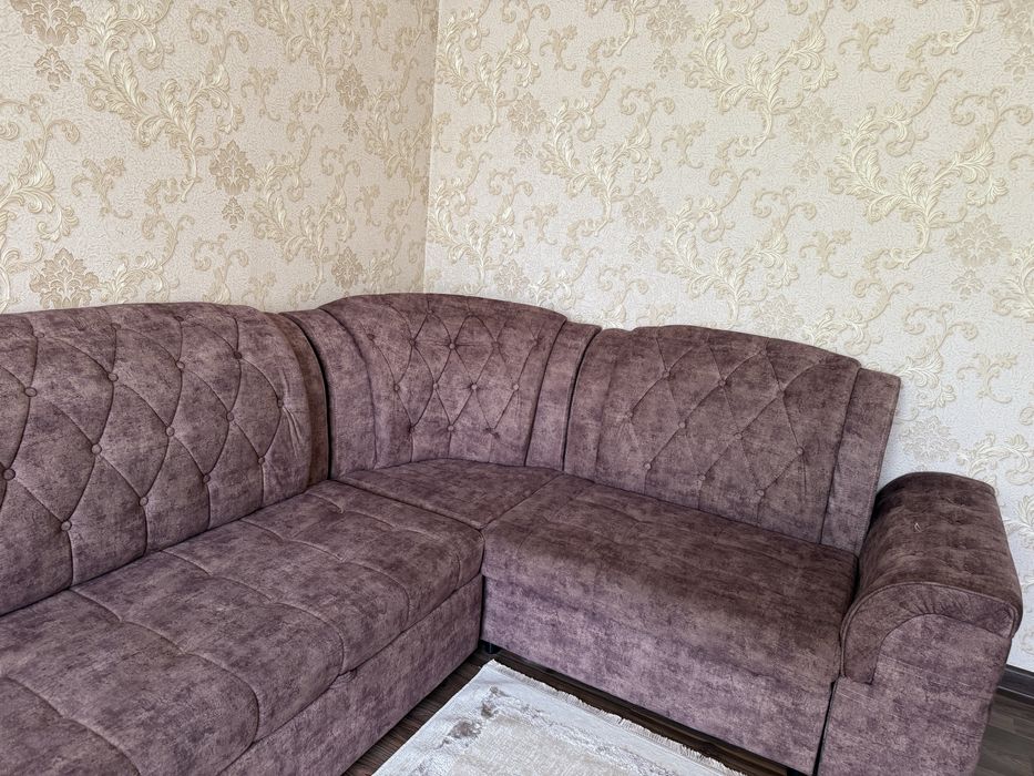 Диван угольный в отличном состоянии