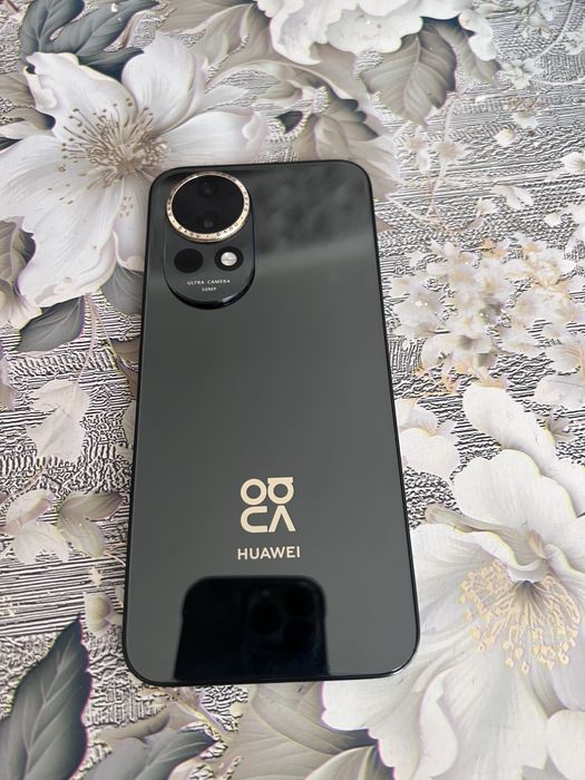 Huawei nova 13 сотилади