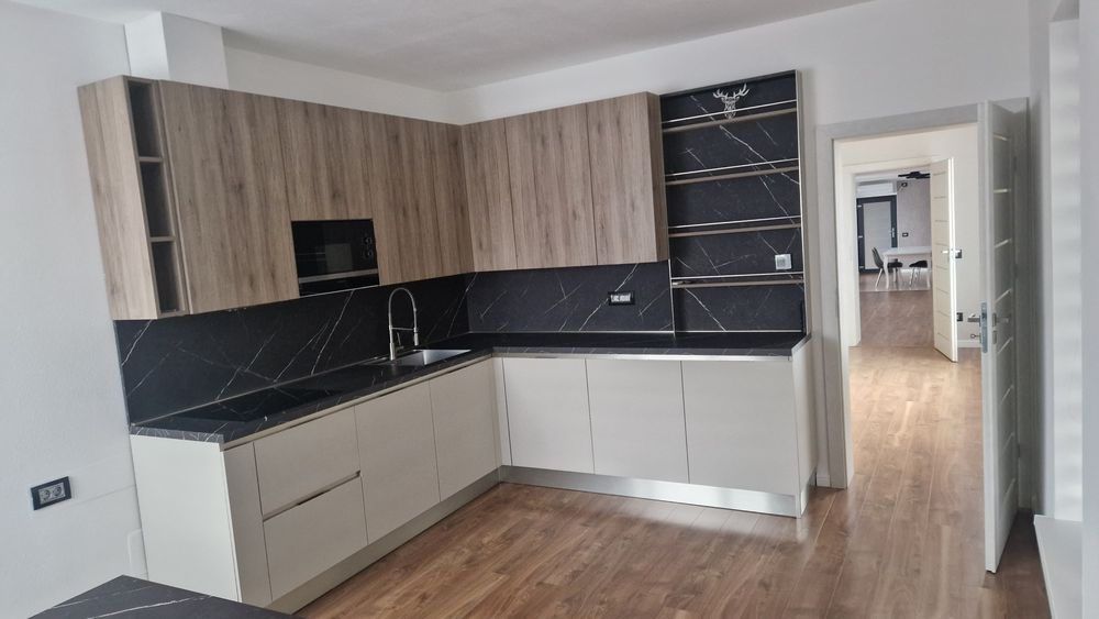 Vand casa  pe un singur nivel